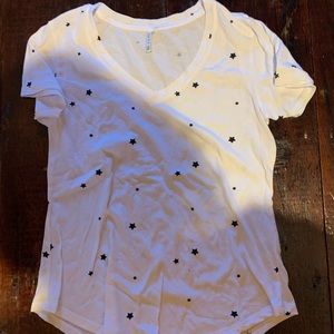 Star pattern vneck